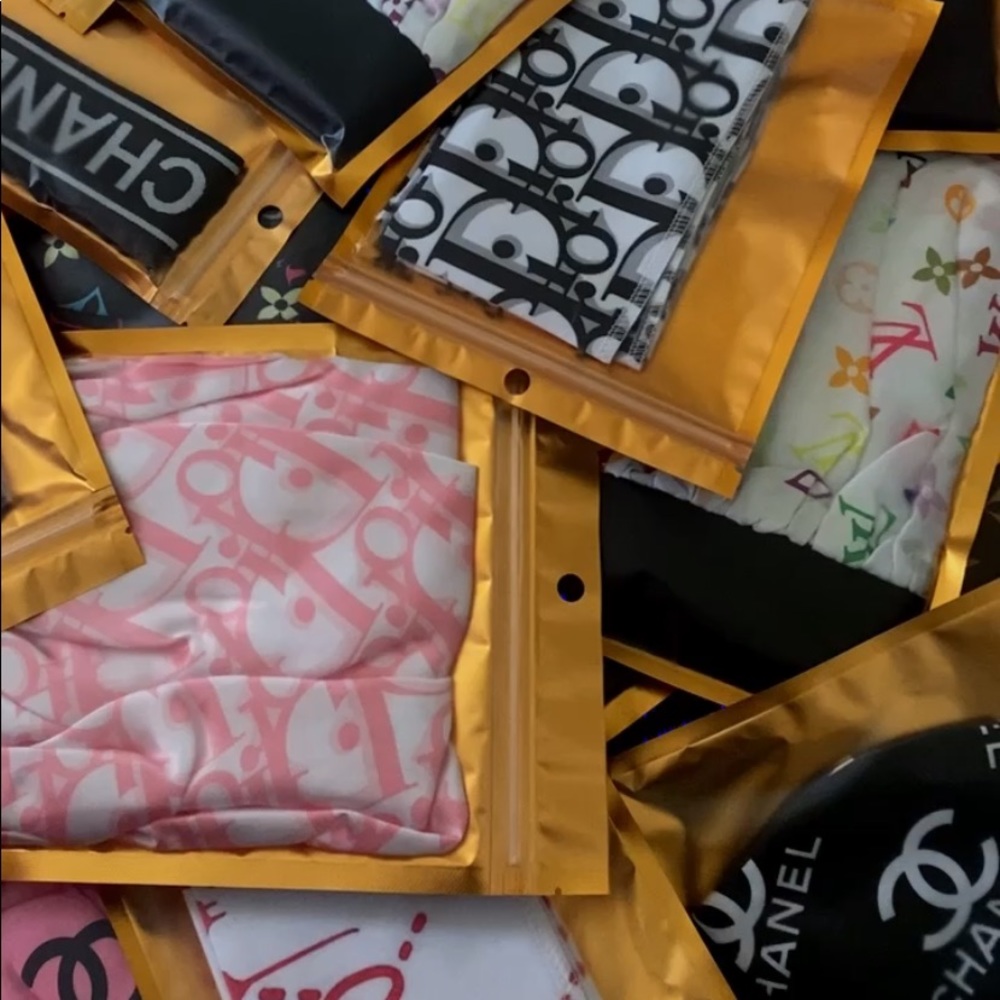 Bonnets • HeadTies • Face Masks • Headbands